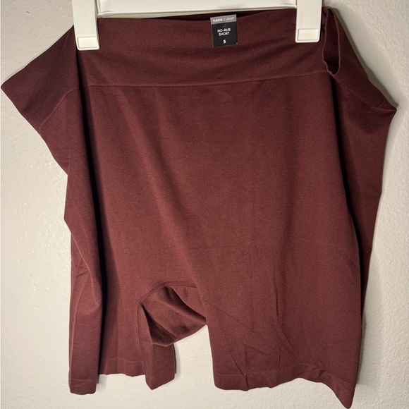 Torrid Seamless High Rise No Rub Short Panty - Picture 5 of 7